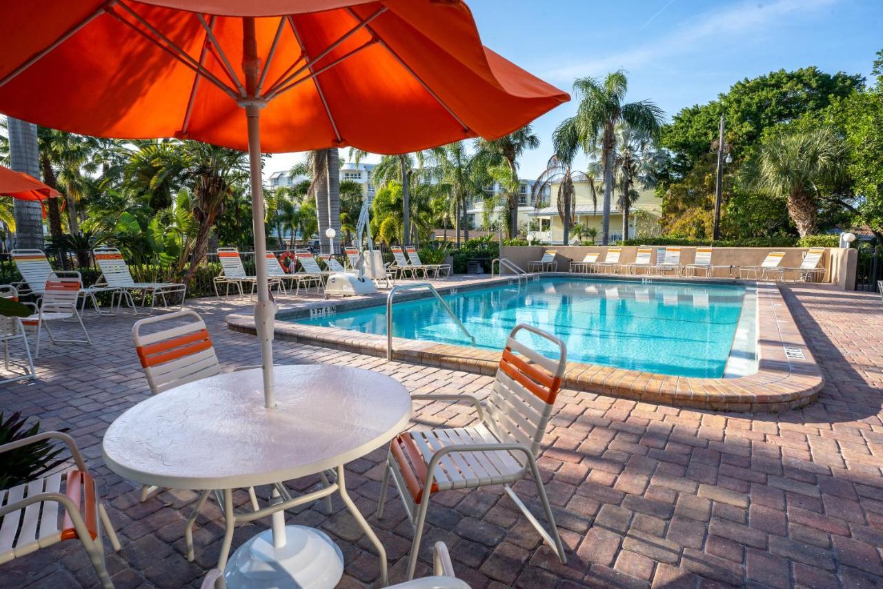 The Capri At Siesta Hotel Siesta Key Exterior photo